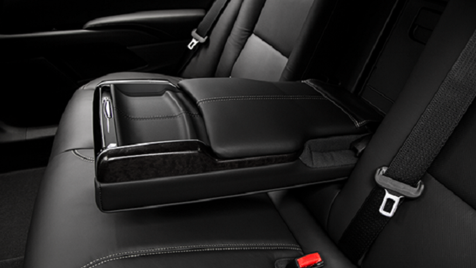 Black Executive Sedan (MKT)